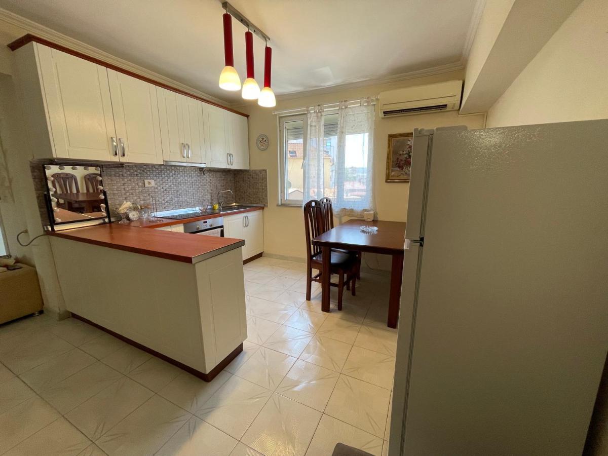 Tirana Flora Center Apartment Extérieur photo